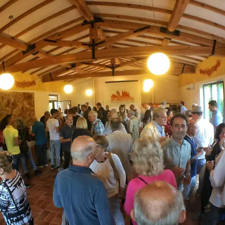 Farm stay Fattoria Santa Vittoria Pozzo (Arezzo)